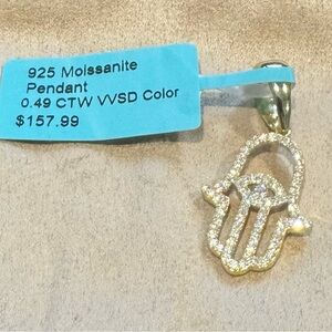 Gold Hamsa Pendant with Moissanite